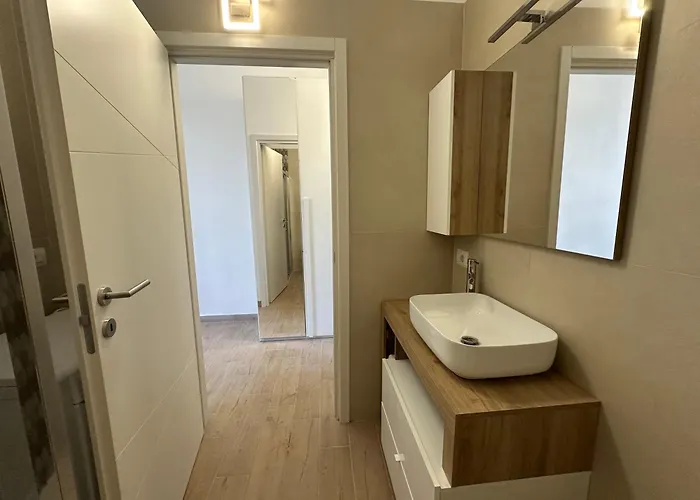 Eterna Apartment *